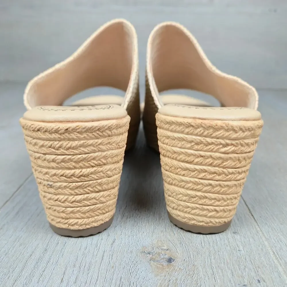 Cliffs by White Mountain Women's Biando Tan Wedge Slip-On 11 NEW